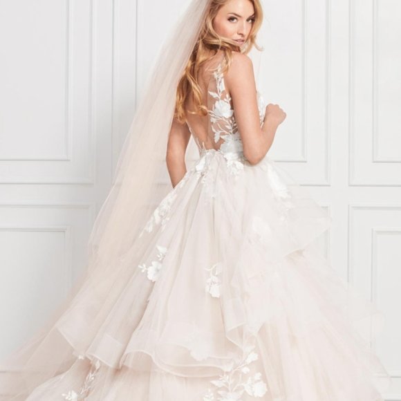 WEDDING DRESS, BRIDAL DRESS - Picture 2 of 5